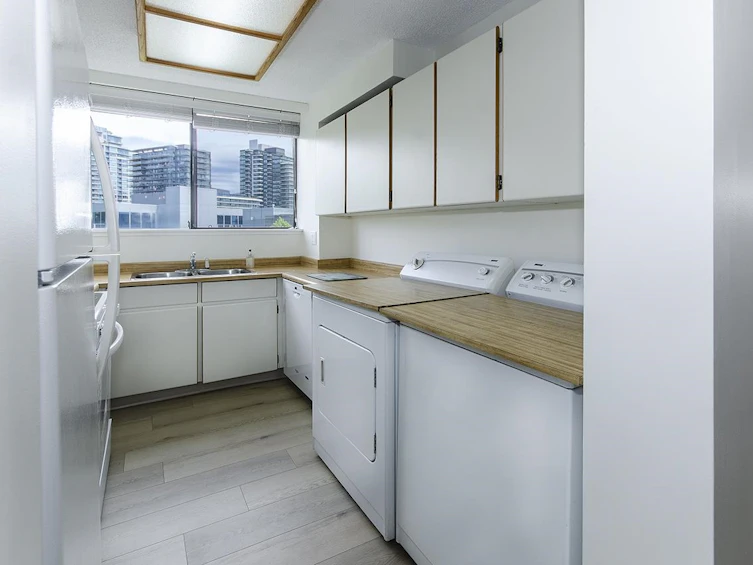 802-114 W Keith Road, North Vancouver, BC, V7N 3C9 - 11