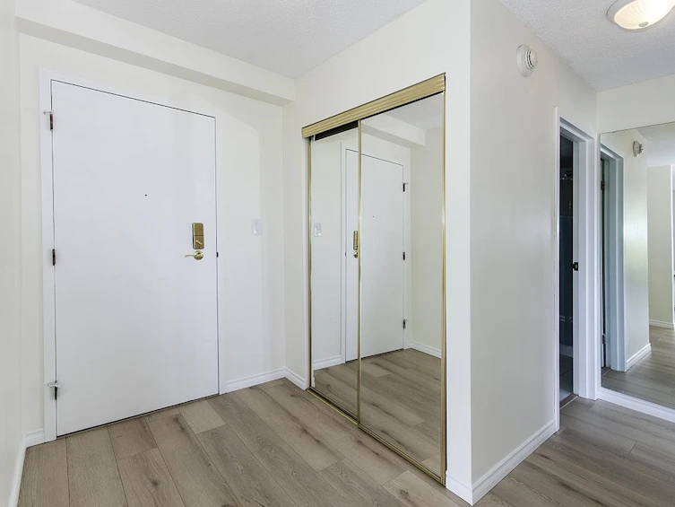 802-114 W Keith Road, North Vancouver, BC, V7N 3C9 - 12