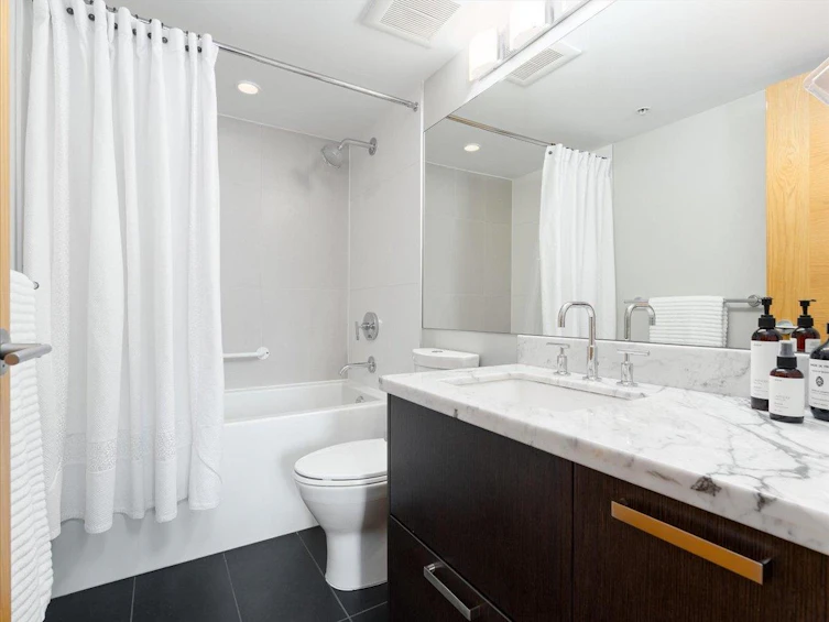 2951 Wall Street, Vancouver, BC, V5K 0A6 - 25