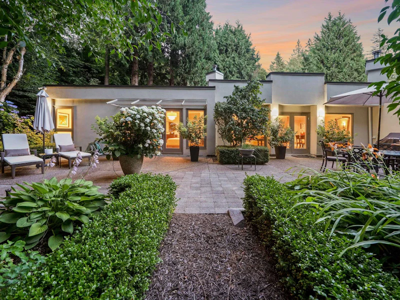 4386 Keith Road, West Vancouver BC V7W 2M2