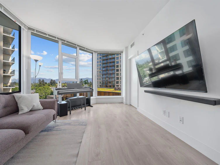 802-7388 Kingsway, Burnaby, BC, V3N 0G9 - 3