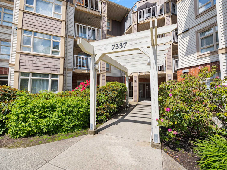 104-7337 Macpherson Avenue, Burnaby, BC, V5J 0A9 - 2