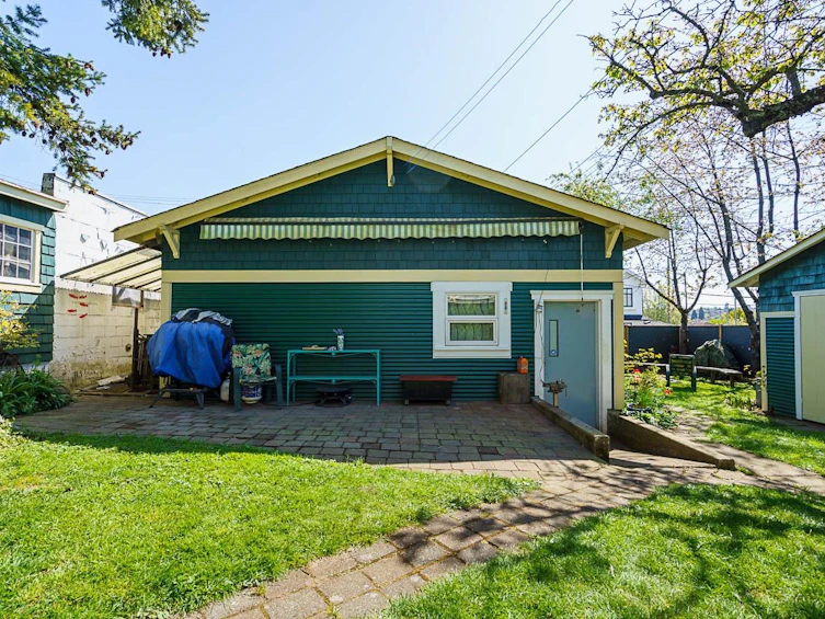 3336 E Georgia Street, Vancouver, BC, V5K 2L4 - 27