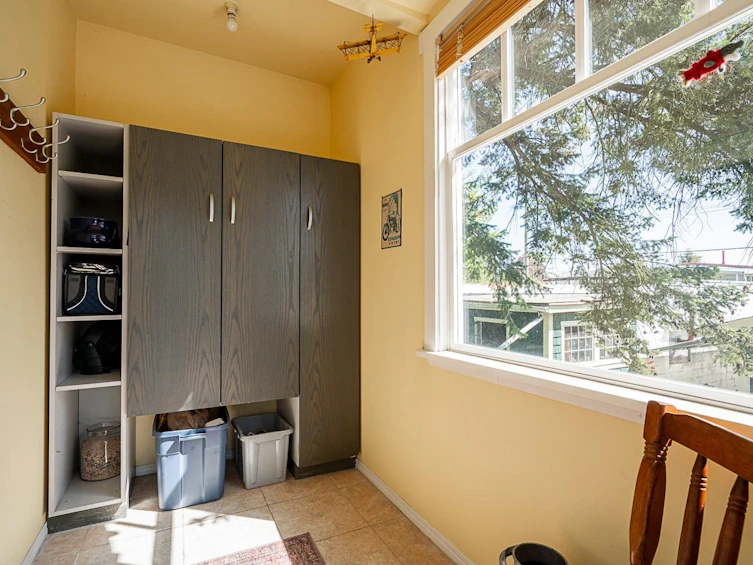 3336 E Georgia Street, Vancouver, BC, V5K 2L4 - 17