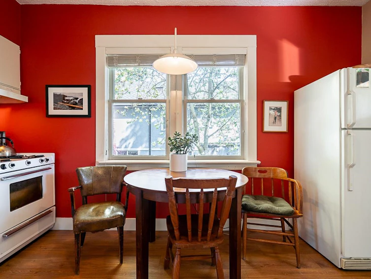 3336 E Georgia Street, Vancouver, BC, V5K 2L4 - 12