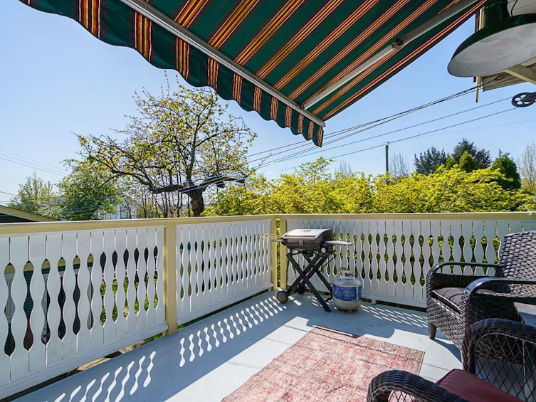 3336 E Georgia Street, Vancouver, BC, V5K 2L4 - 19