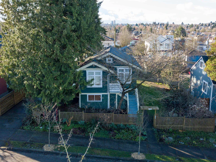 3336 E Georgia Street, Vancouver, BC, V5K 2L4 - 39