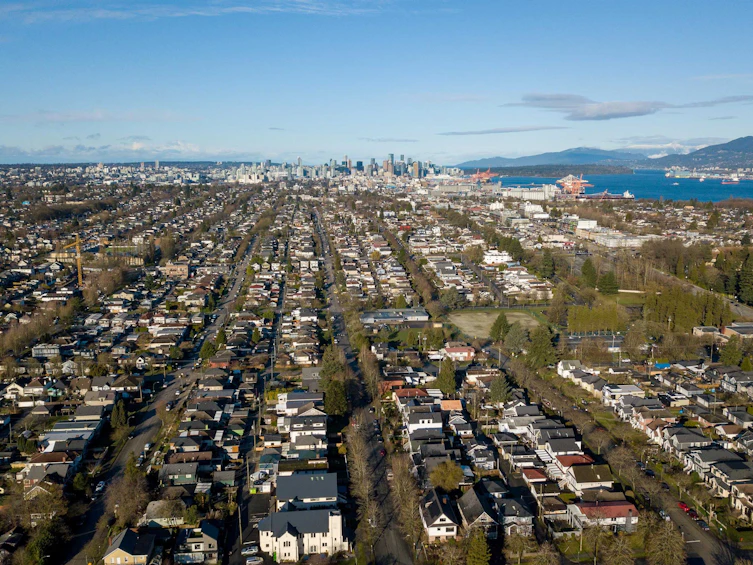 3336 E Georgia Street, Vancouver, BC, V5K 2L4 - 36