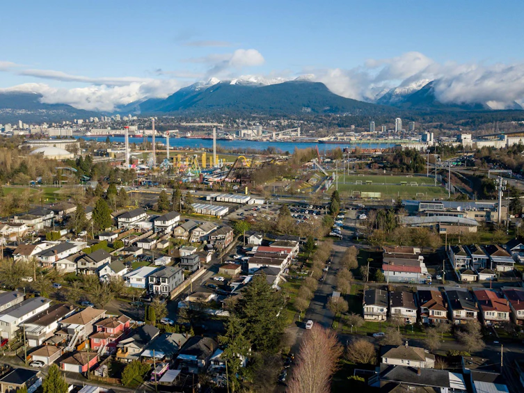 3336 E Georgia Street, Vancouver, BC, V5K 2L4 - 34
