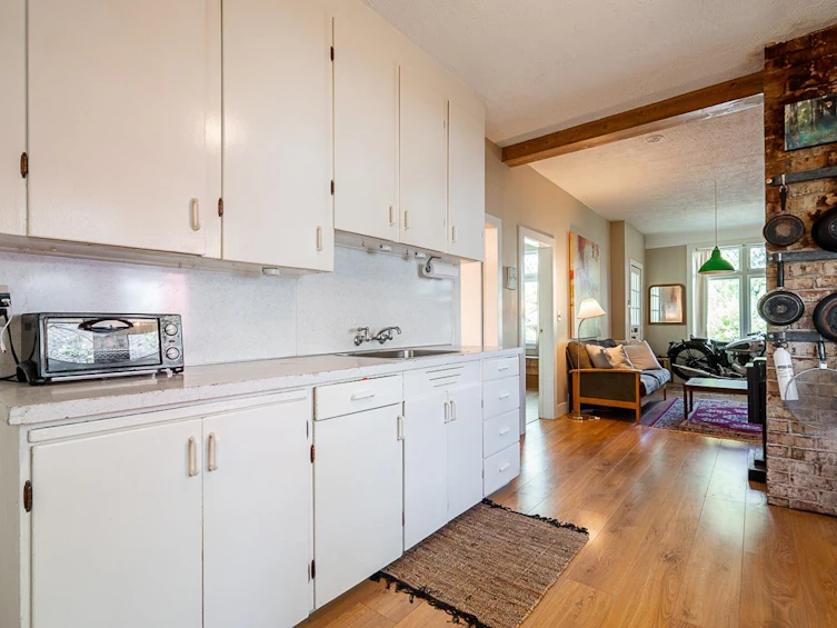 3336 E Georgia Street, Vancouver, BC, V5K 2L4 - 11