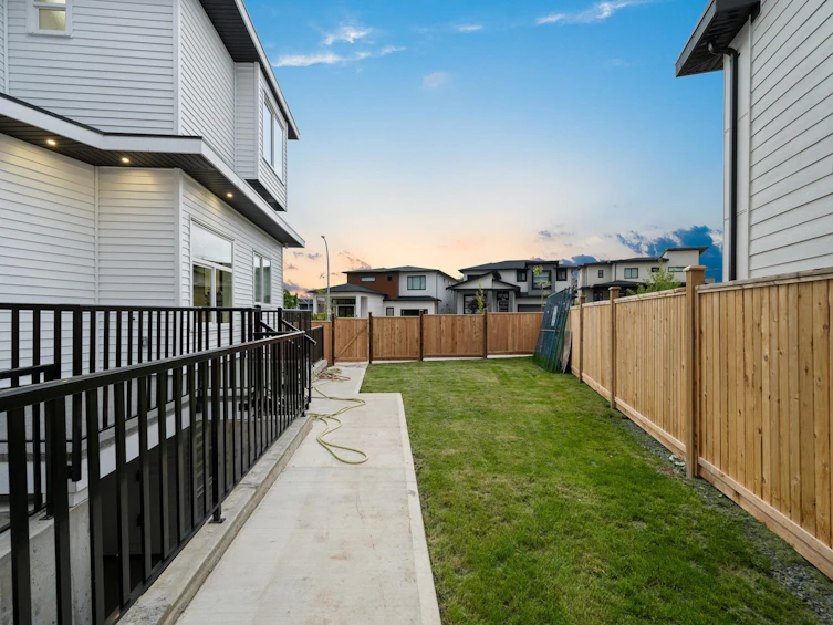 9881 Huckleberry Drive, Surrey, BC, V4N 6T4 - 35