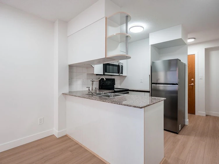 701-1189 Howe Street, Vancouver, BC, V6Z 2X4 - 6