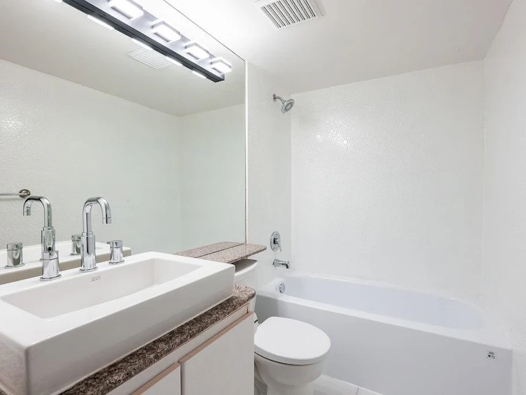 701-1189 Howe Street, Vancouver, BC, V6Z 2X4 - 15