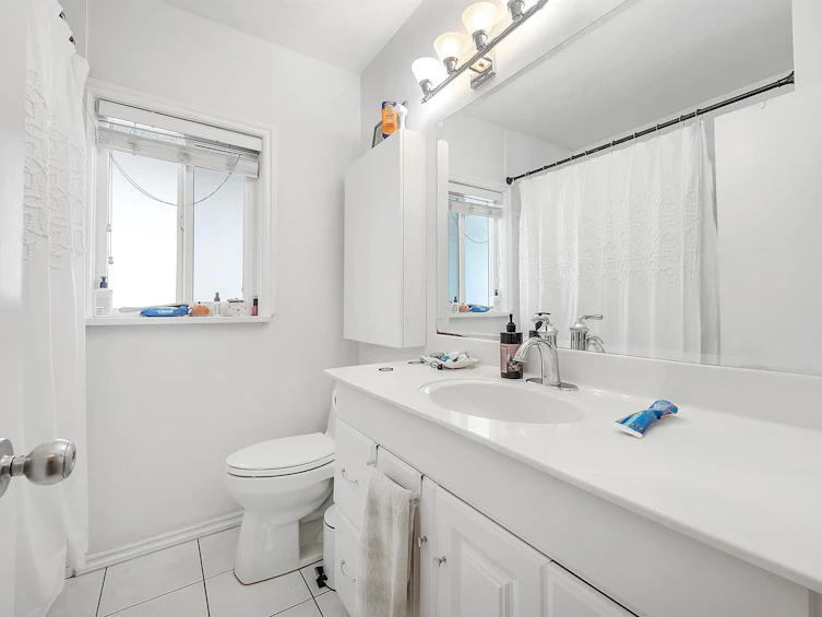 2903 W 42nd Avenue, Vancouver, BC, V6N 3G8 - 14