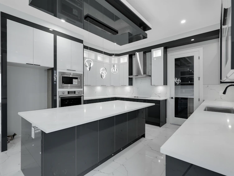 14750 62a Avenue, Surrey, BC, V3S 6N4 - 12