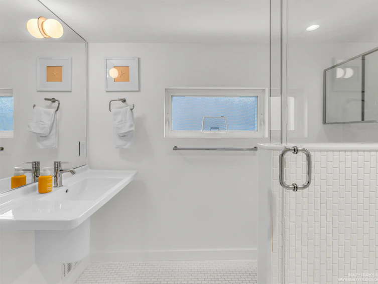 946 W 20th Avenue, Vancouver, BC, V5Z 1Y5 - 29