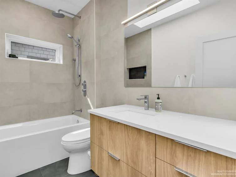 946 W 20th Avenue, Vancouver, BC, V5Z 1Y5 - 23