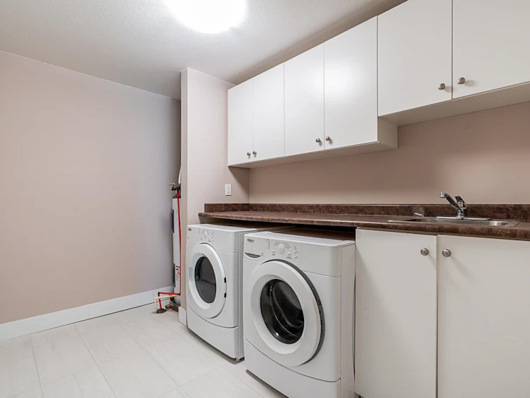 27-15168 66a Avenue, Surrey, BC, V3S 1X2 - 27