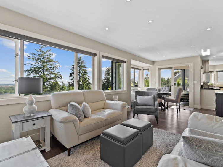 4208 Southwood Street, Burnaby, BC, V5J 2E9 - 5