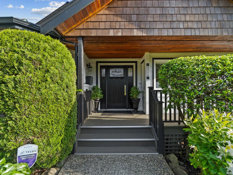 4208 Southwood Street, Burnaby, BC, V5J 2E9 - 2