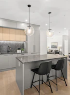 210 20416 Park Avenue