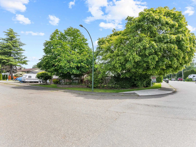 3504 Mierau Court, Abbotsford, BC, V2S 6H2 - 37