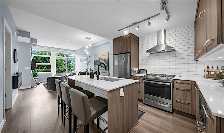 1017 Quebec Street, New Westminster, BC, V3M 0M3