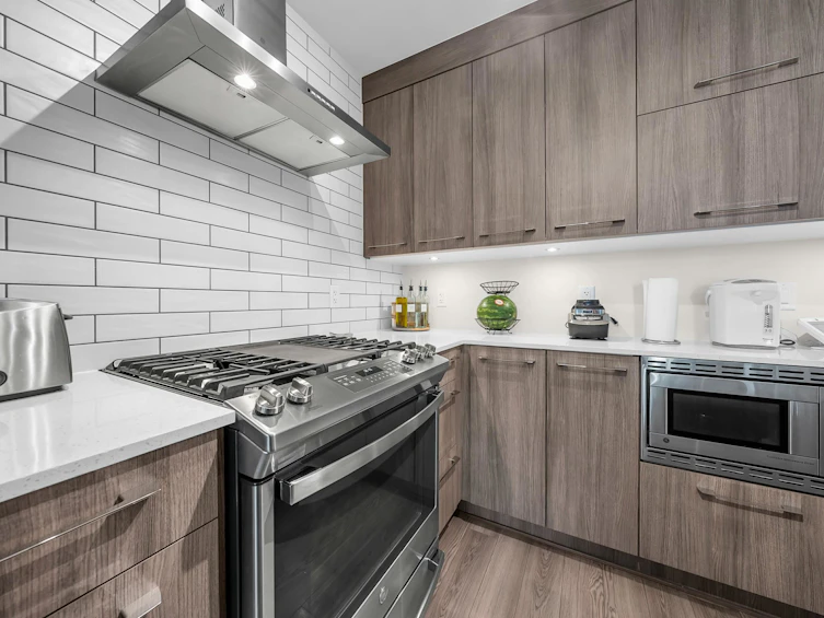 1017 Quebec Street, New Westminster, BC, V3M 0M3 - 9