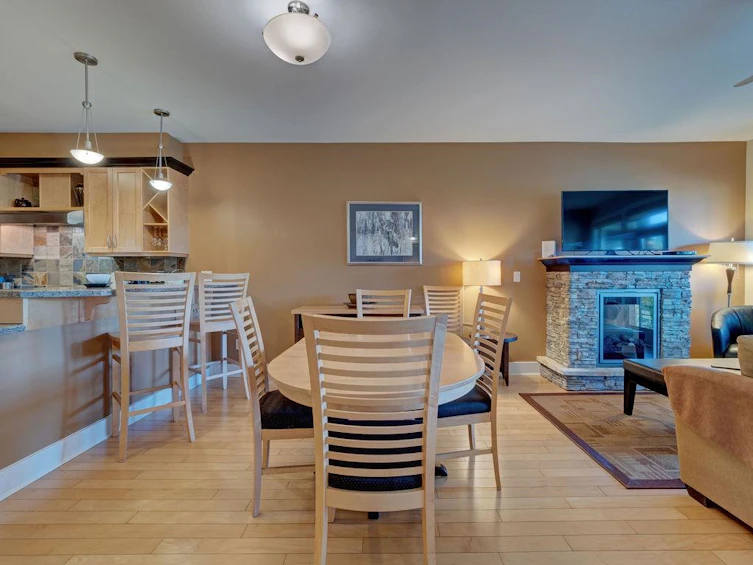 20D-12849 Lagoon Road, Pender Harbour Egmont, BC, V0N 2H0 - 10