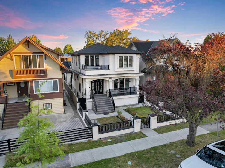 740 E 50th Avenue, Vancouver, BC, V5X 1B3 - 8