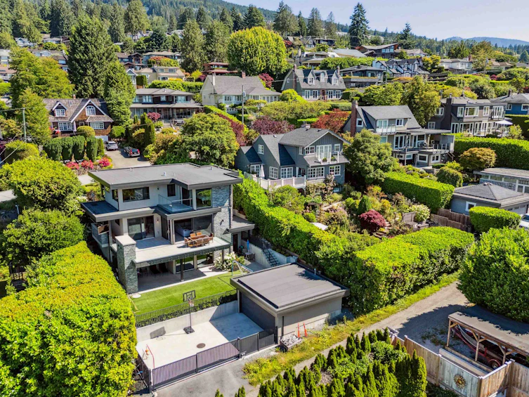 2678 Mathers Avenue, West Vancouver, BC, V7V 2J4 - 3