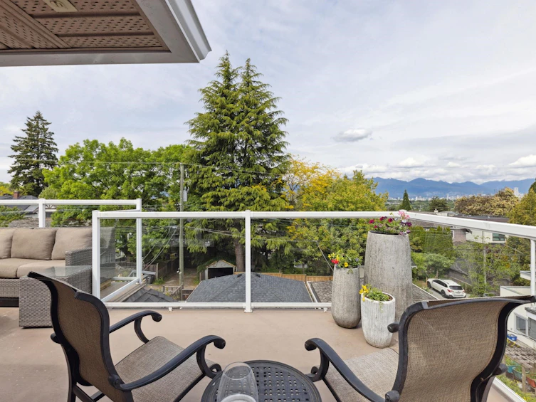 3049 W 27th Avenue, Vancouver, BC, V6L 1W6 - 33