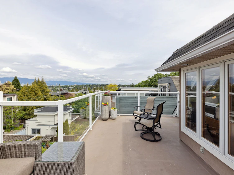 3049 W 27th Avenue, Vancouver, BC, V6L 1W6 - 30