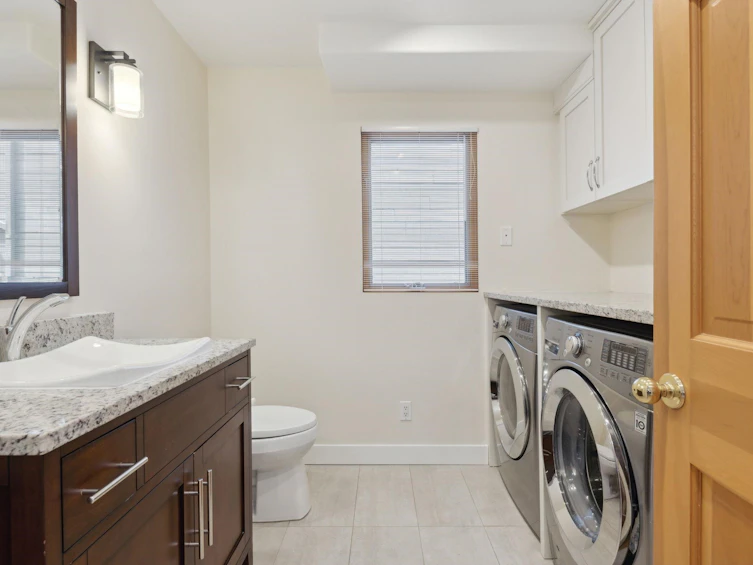 3049 W 27th Avenue, Vancouver, BC, V6L 1W6 - 28