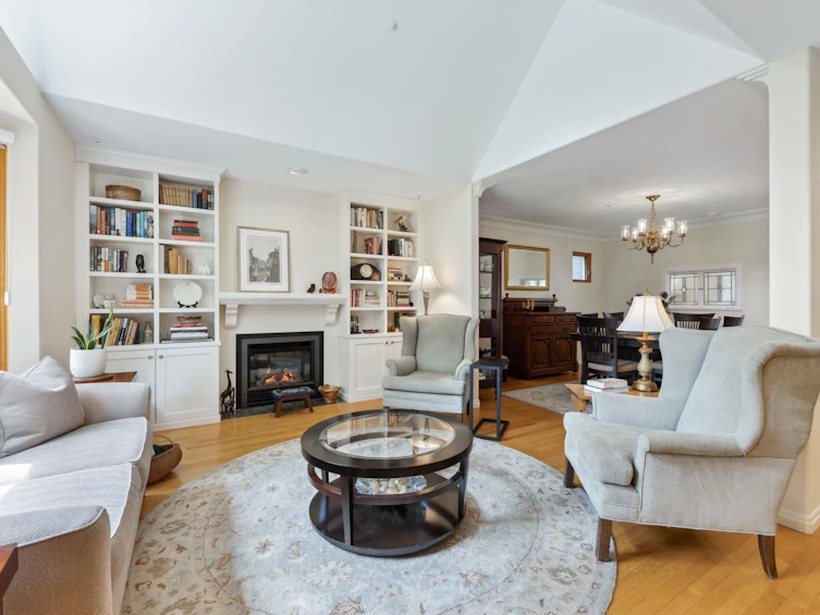 3049 W 27th Avenue, Vancouver, BC, V6L 1W6 - 3