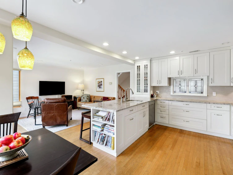 3049 W 27th Avenue, Vancouver, BC, V6L 1W6 - 17