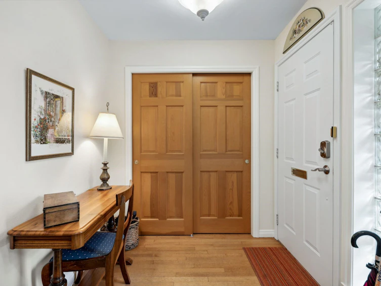 3049 W 27th Avenue, Vancouver, BC, V6L 1W6 - 2