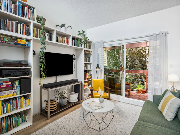 315-1429 E 4th Avenue, Vancouver, BC, V5N 1J6 - 2