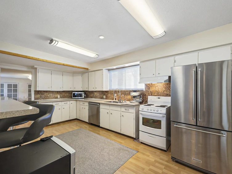 3819 Coast Meridian Road, Port Coquitlam, BC, V3B 3P2 - 16
