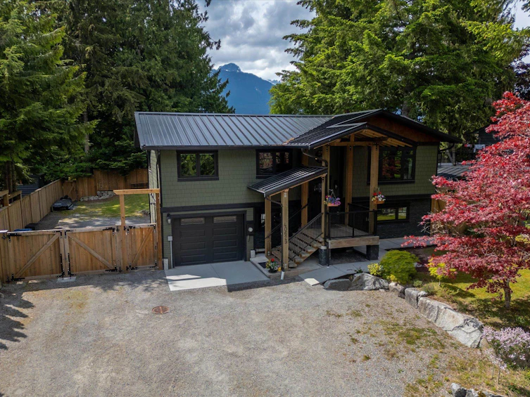 40629 Perth Drive, Squamish, BC, V0N 1T0 - 3