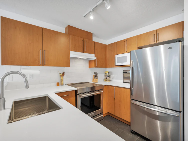 411-1150 E 29th Street, North Vancouver, BC, V7K 3E2 - 4
