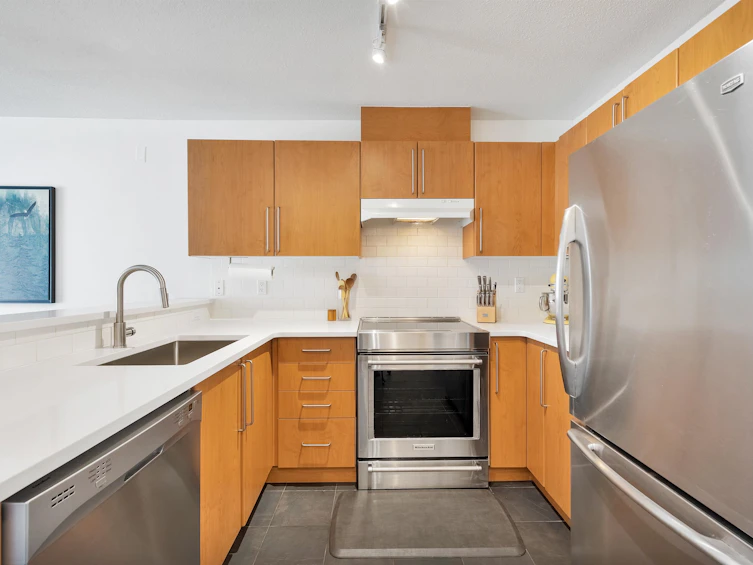 411-1150 E 29th Street, North Vancouver, BC, V7K 3E2 - 3