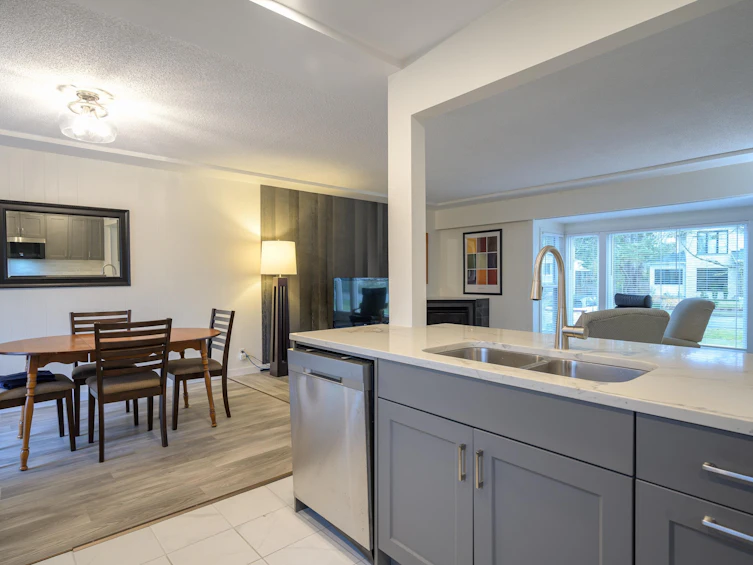 5153 Cliff Drive, Delta, BC, V4M 2C4 - 14