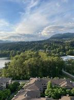 2608 660 Nootka Way