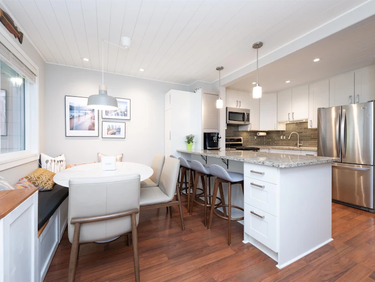 53-1930 Cedar Village Crescent, North Vancouver, BC, V7J 3M5 - 3