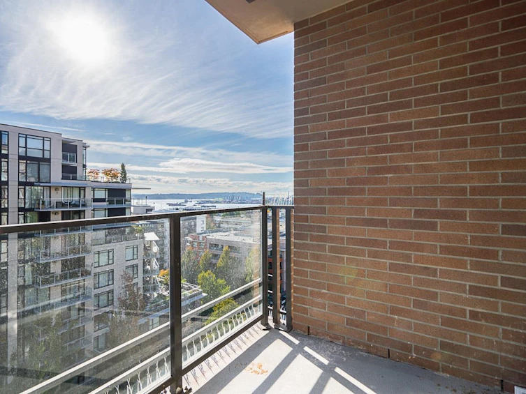 1004-170 W 1st Street, North Vancouver, BC, V7M 3P2 - 23
