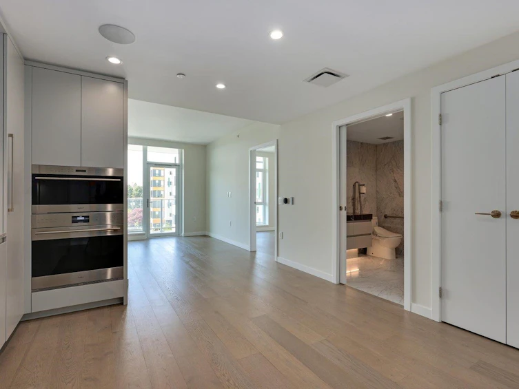607-7418 Paulson Street, Vancouver, BC, V6P 0K2 - 3