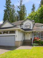 3910 Ambleside Close