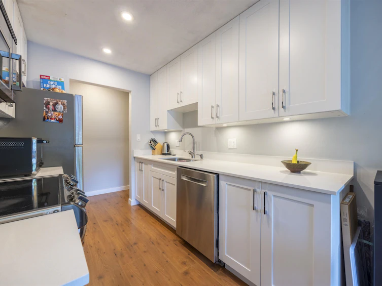 58-926 Premier Street, North Vancouver, BC, V7J 2G9 - 11
