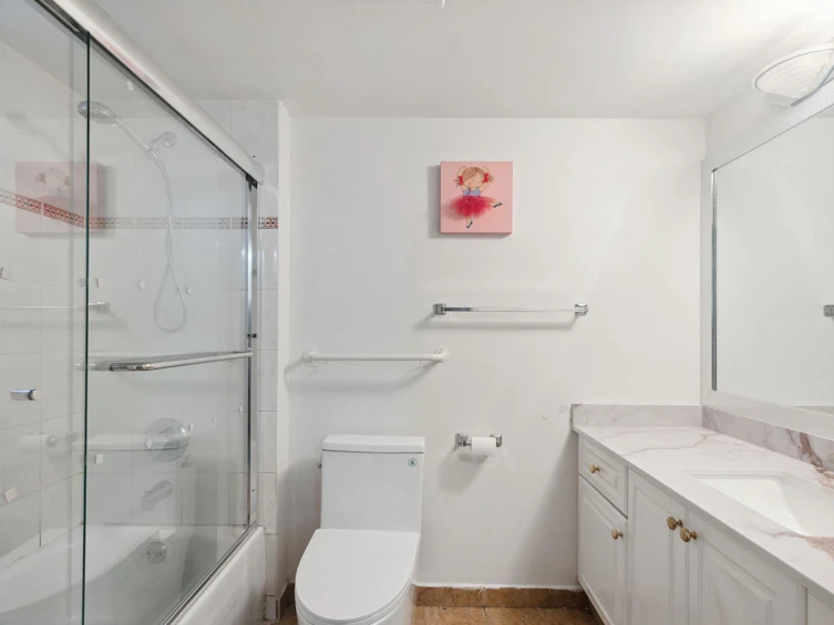 211-2677 E Broadway, Vancouver, BC, V5M 1Y6 - 13